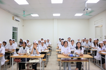 Báo giaoducthoidai.vn - Đề cao thực hành y dược, tăng cơ hội việc làm tạo sự hấp dẫn với người học