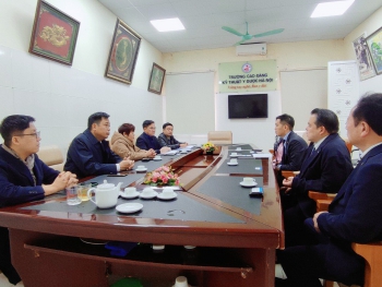 Trường Cao đẳng Kỹ thuật Y Dược Hà Nội gặp gỡ và làm việc cùng đại diện Học viện HOKUTO - BUNKA