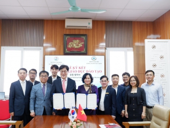 Báo baotintuc.vn - Trường Cao đẳng Kỹ thuật Y Dược Hà Nội áp dụng mô hình đào tạo 